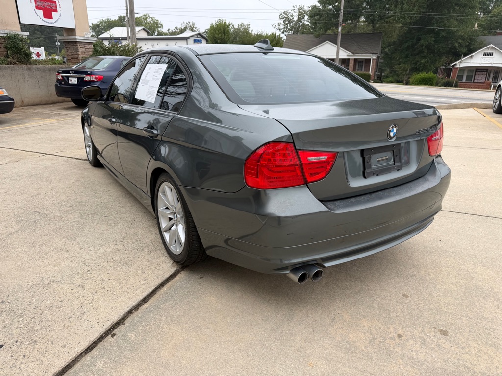 Photo 3 of this BMW 3 SERIES