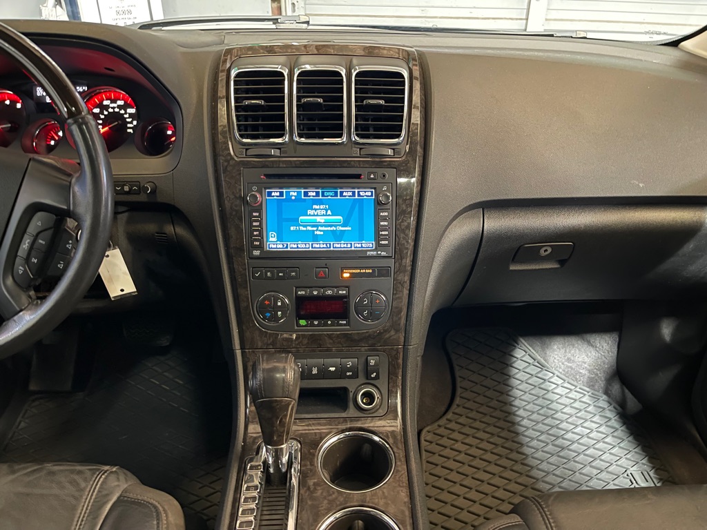 Photo 13 of this GMC ACADIA