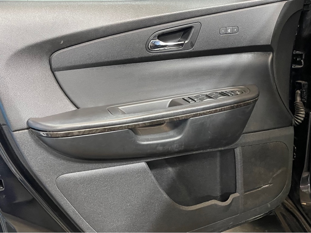 Photo 9 of this GMC ACADIA