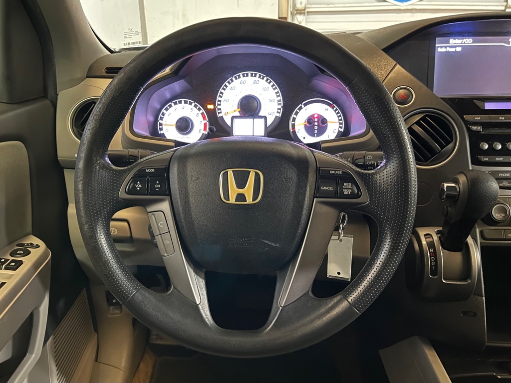 Photo 12 of this HONDA PILOT