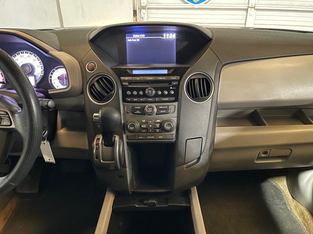 Photo 13 of this HONDA PILOT