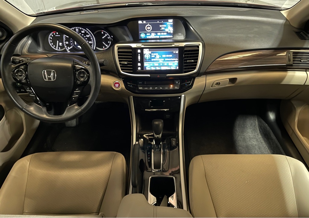 Photo 15 of this HONDA ACCORD