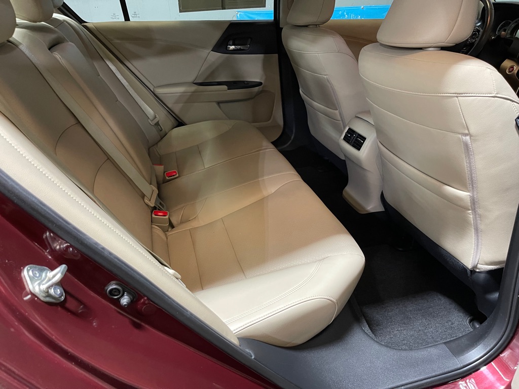 Photo 19 of this HONDA ACCORD