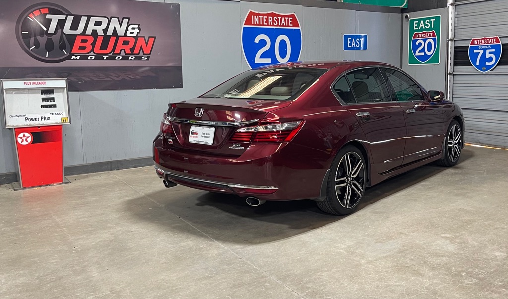 Photo 4 of this HONDA ACCORD