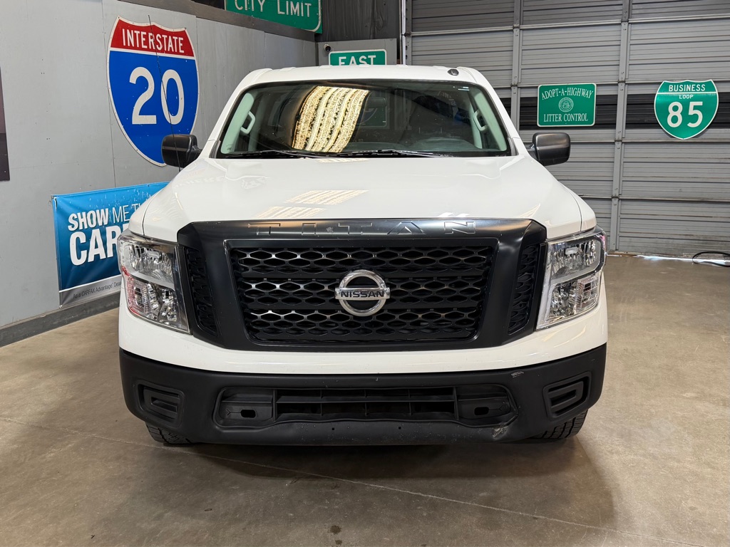 Photo 2 of this NISSAN TITAN