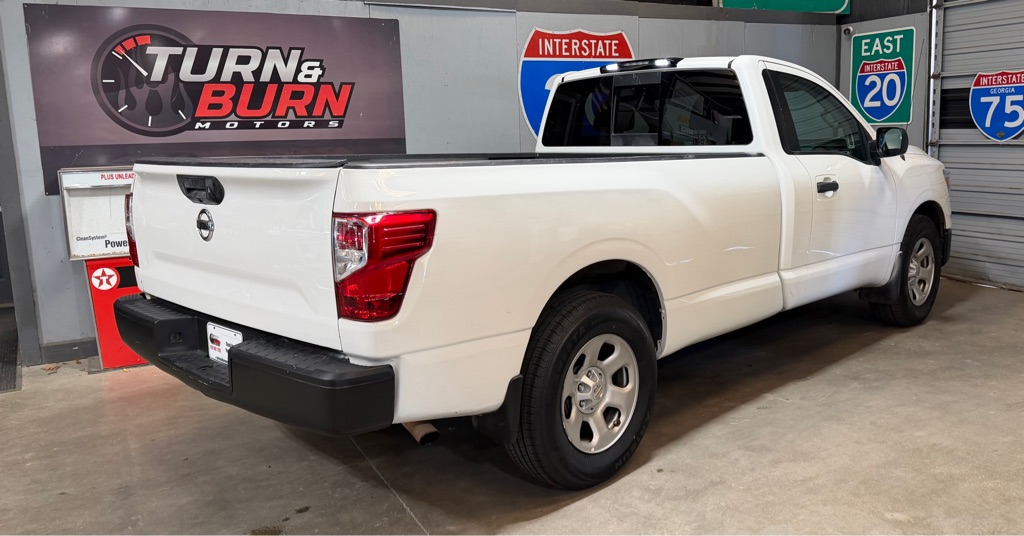 Photo 4 of this NISSAN TITAN