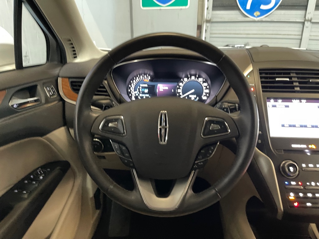 Photo 12 of this LINCOLN MKC