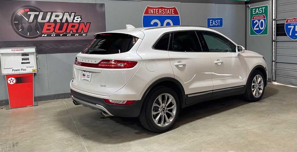 Photo 5 of this LINCOLN MKC