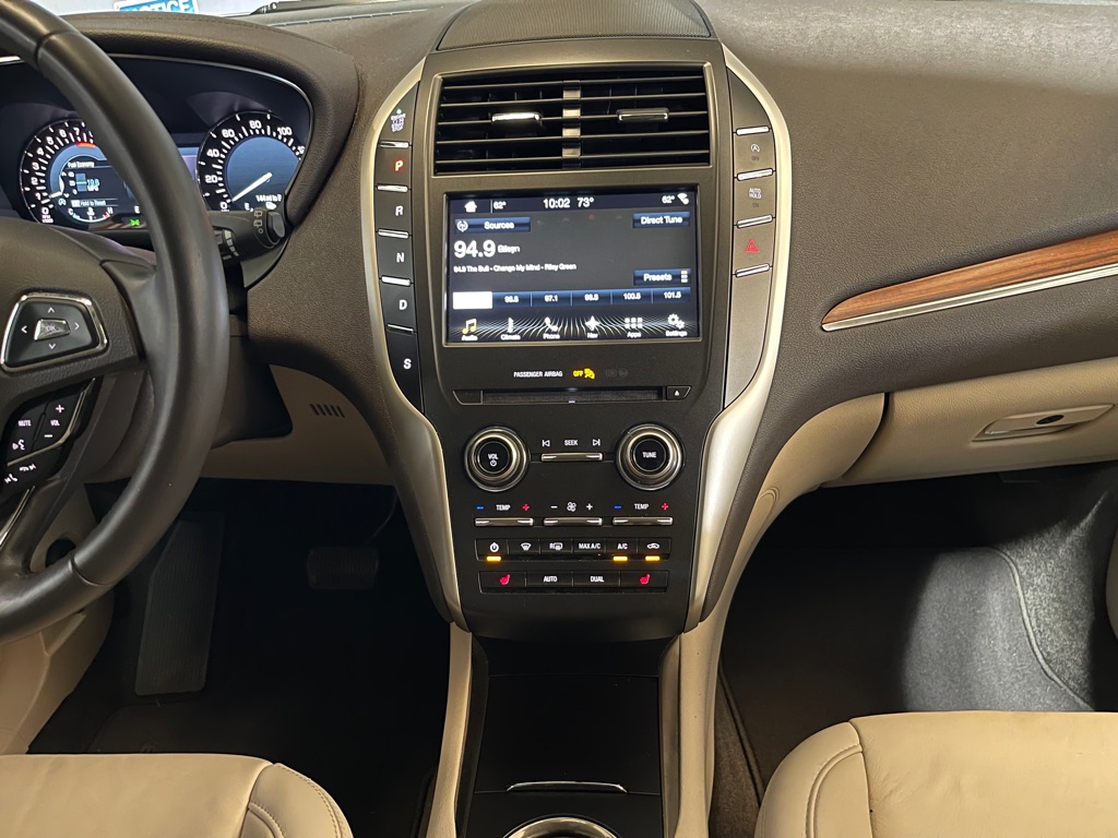 Photo 13 of this LINCOLN MKC