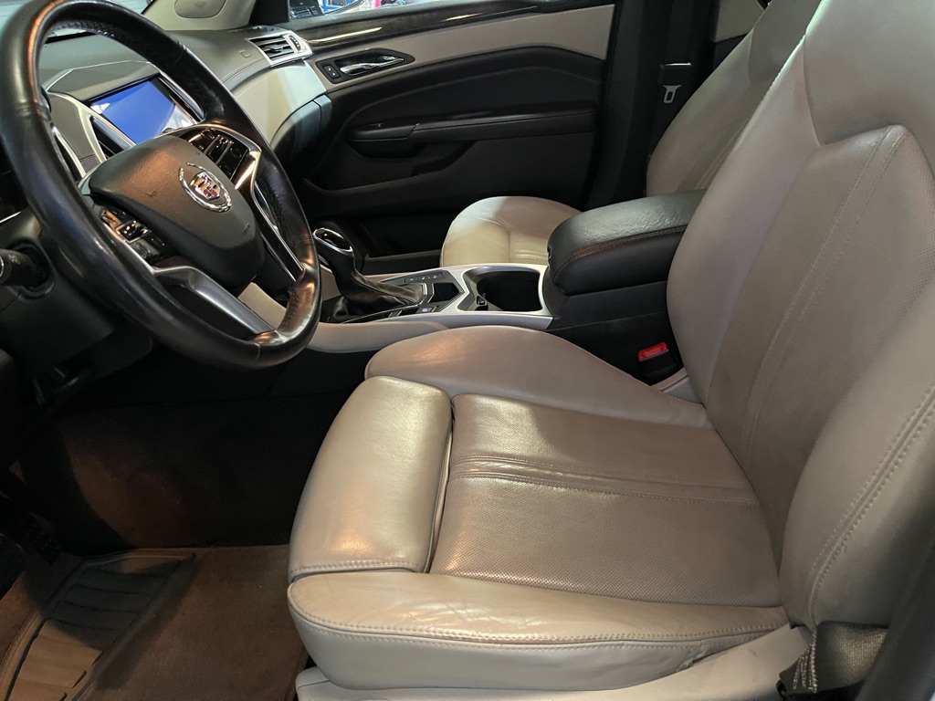 Photo 9 of this CADILLAC SRX