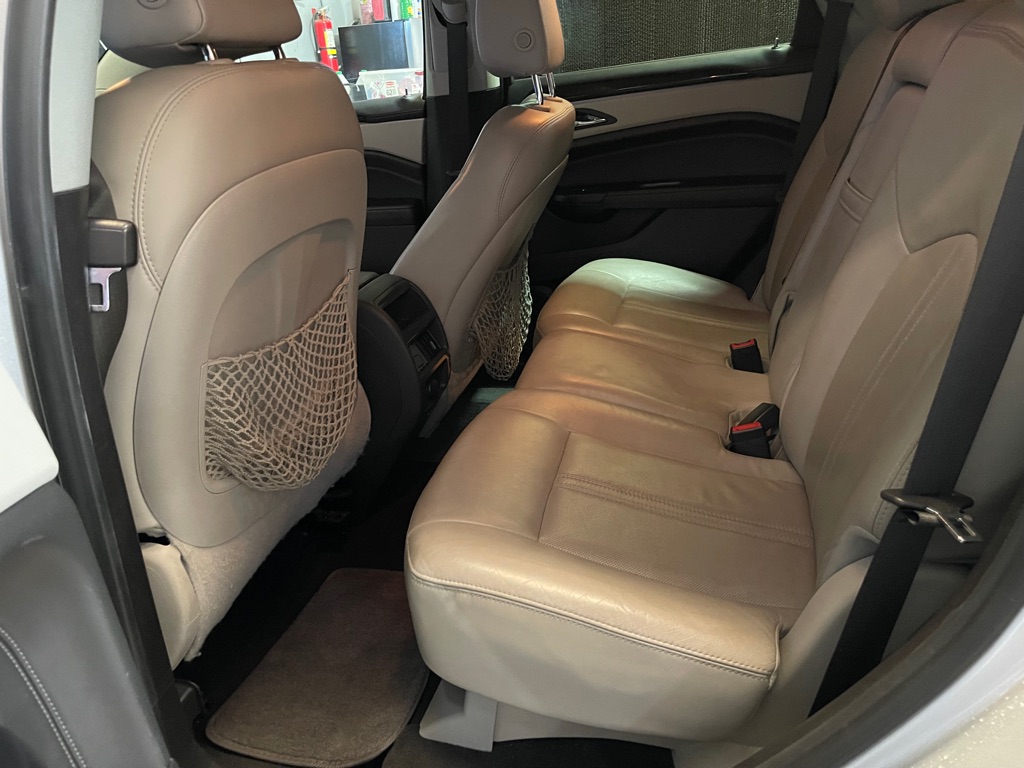 Photo 17 of this CADILLAC SRX