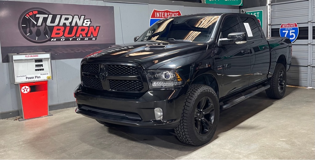 Photo 2 of this RAM 1500
