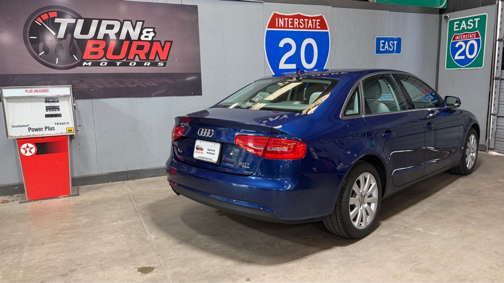 Photo 4 of this AUDI A4