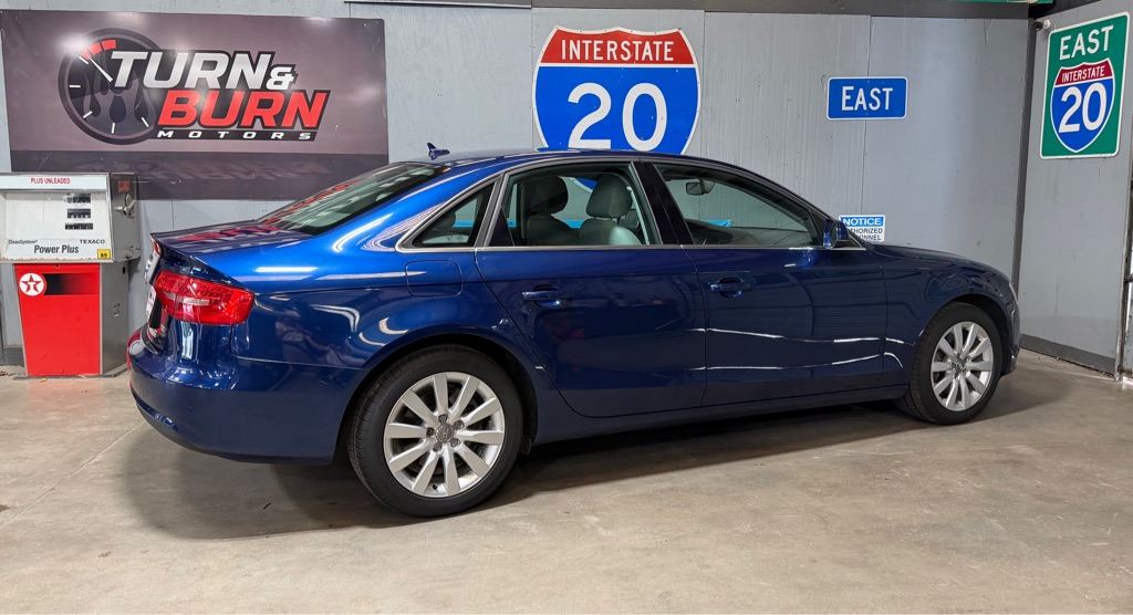 Photo 5 of this AUDI A4