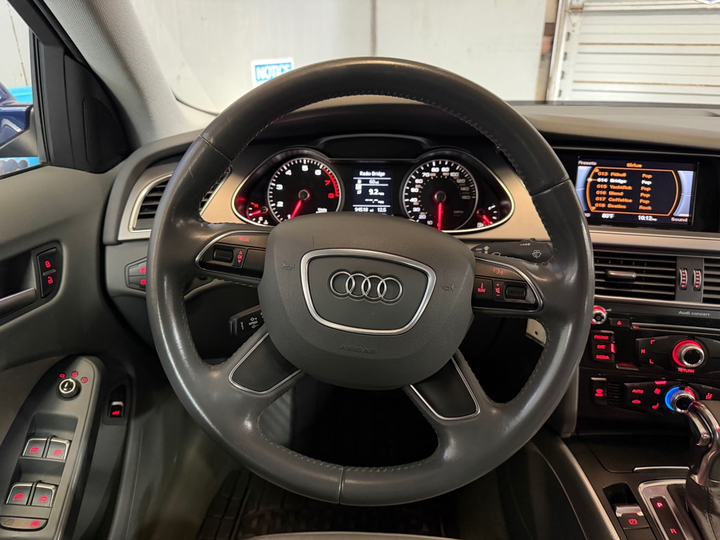 Photo 12 of this AUDI A4