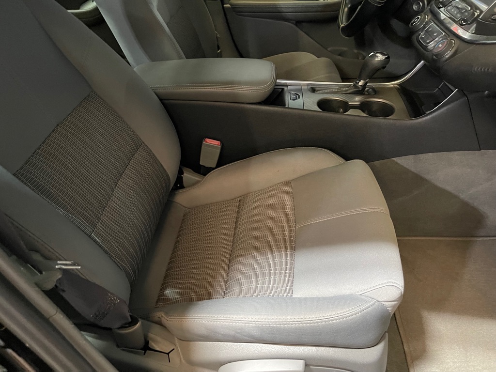 Photo 17 of this CHEVROLET IMPALA