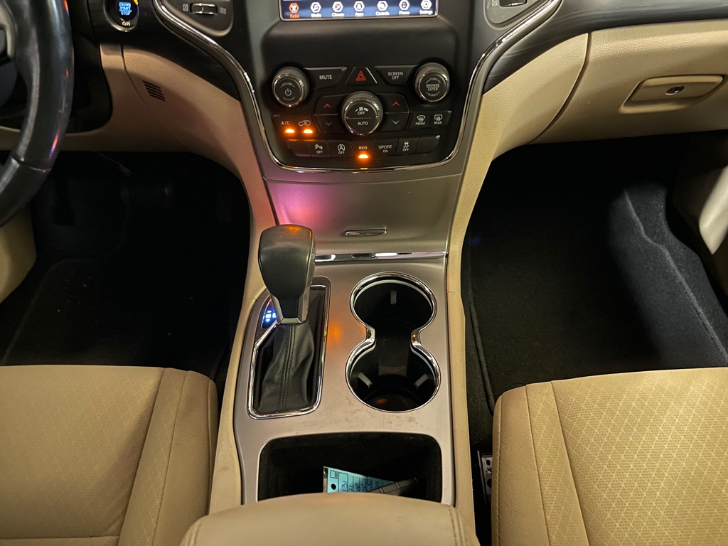 Photo 14 of this JEEP GRAND CHEROKEE