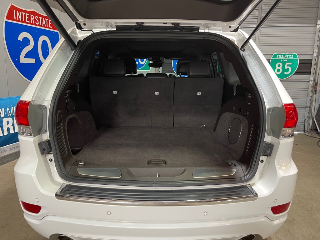 Photo 7 of this JEEP GRAND CHEROKEE