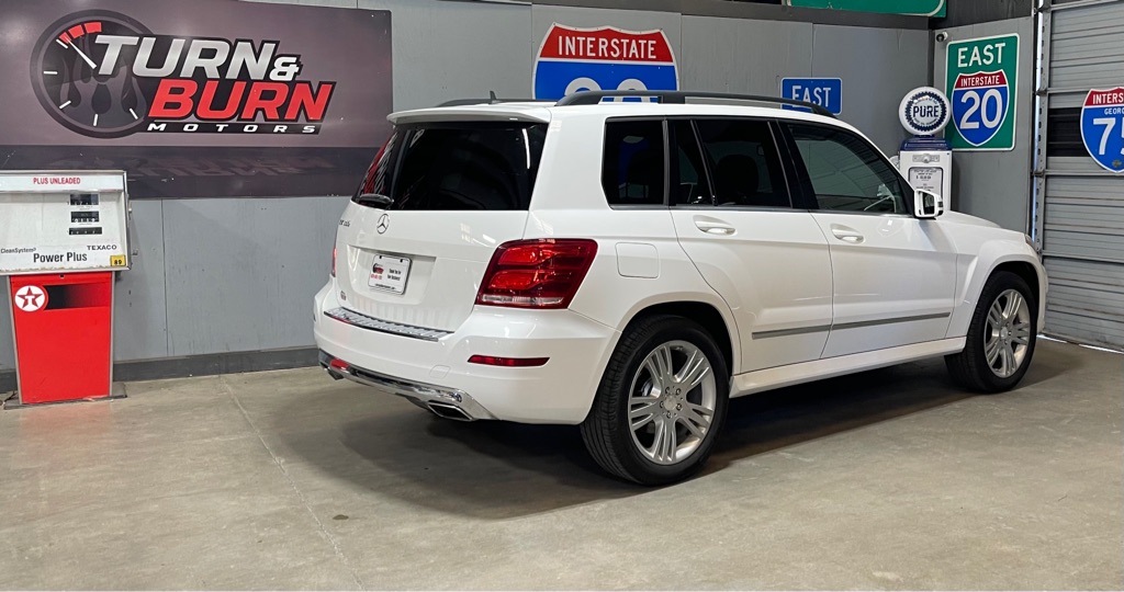 Photo 5 of this MERCEDES-BENZ GLK