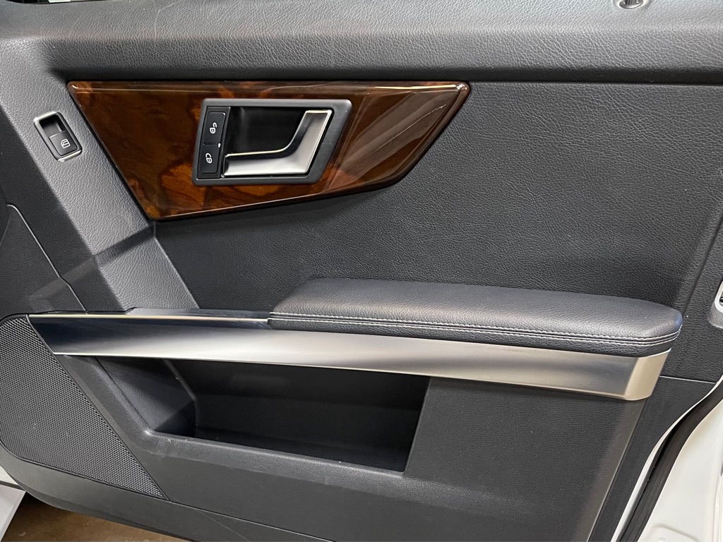 Photo 15 of this MERCEDES-BENZ GLK