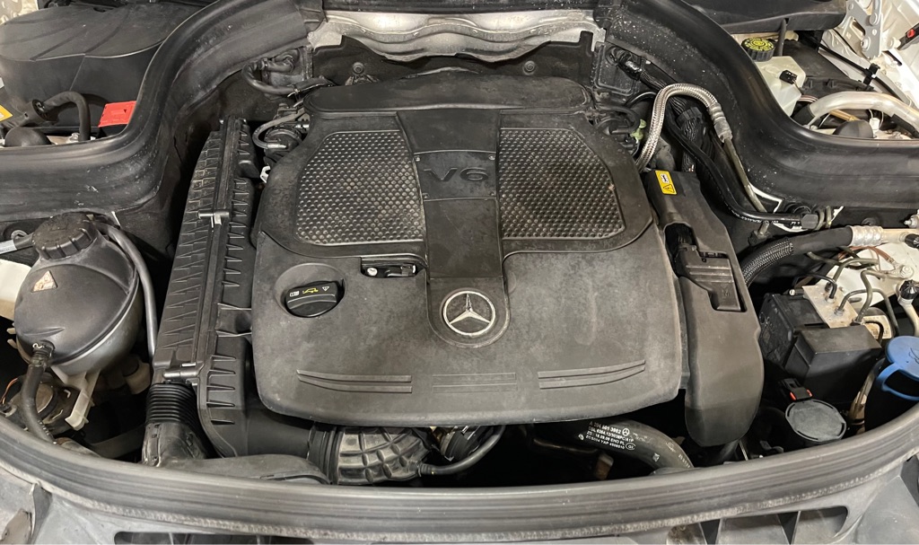 Photo 8 of this MERCEDES-BENZ GLK