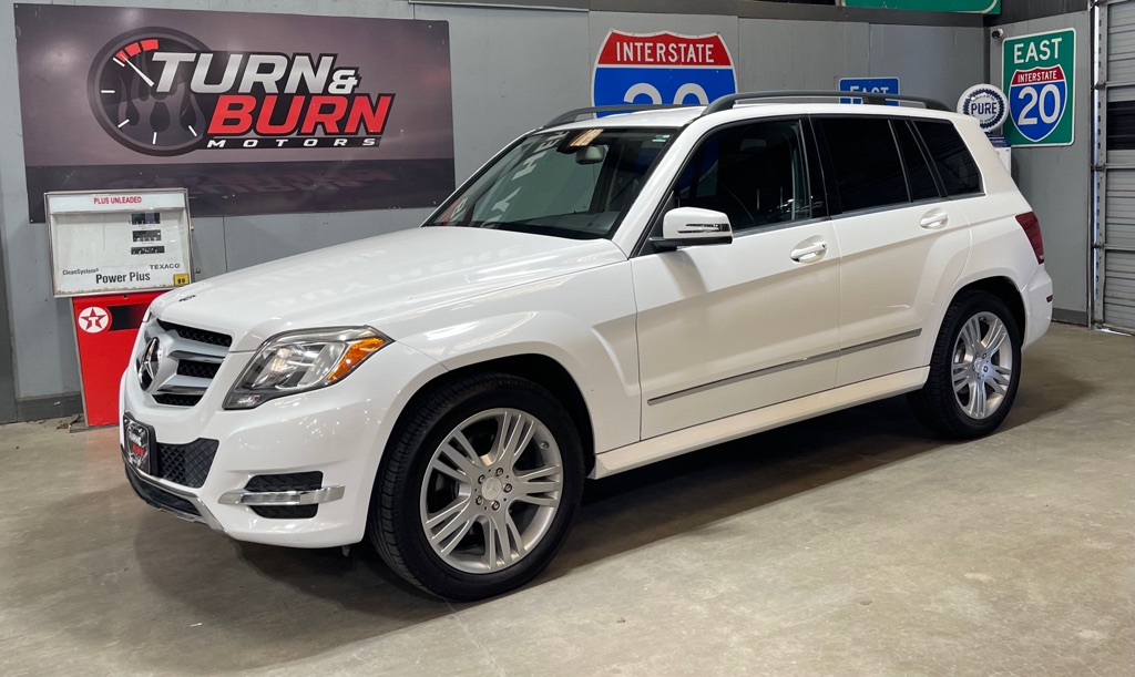 Photo 3 of this MERCEDES-BENZ GLK