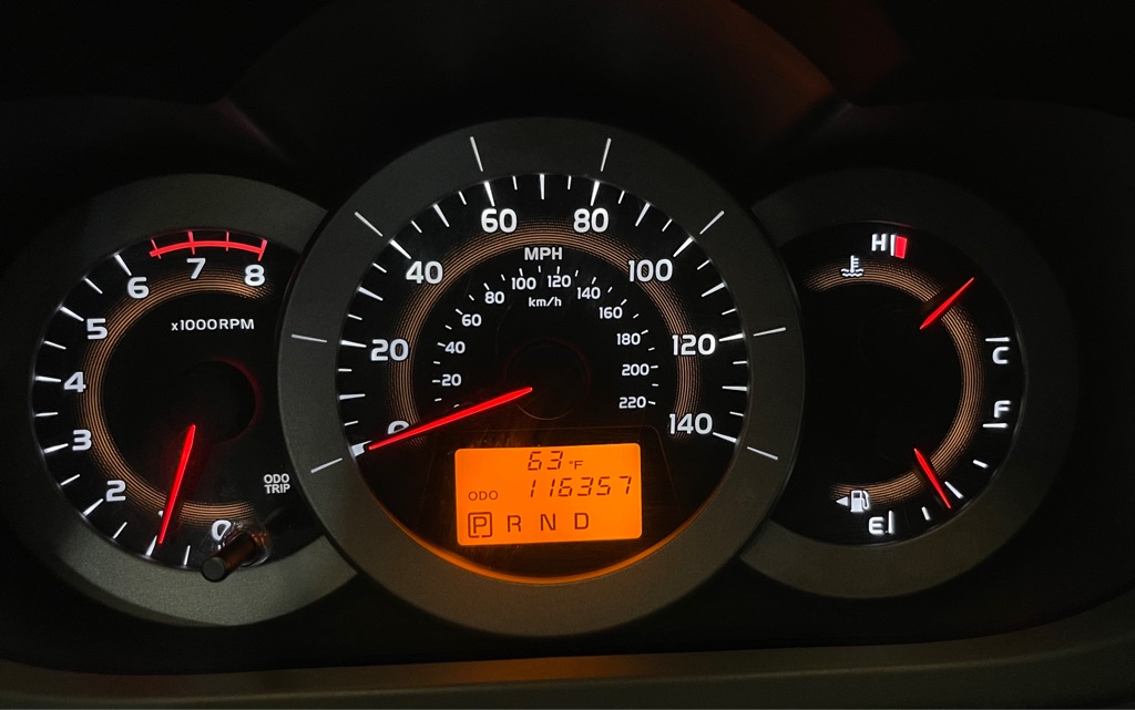 Photo 11 of this TOYOTA RAV4