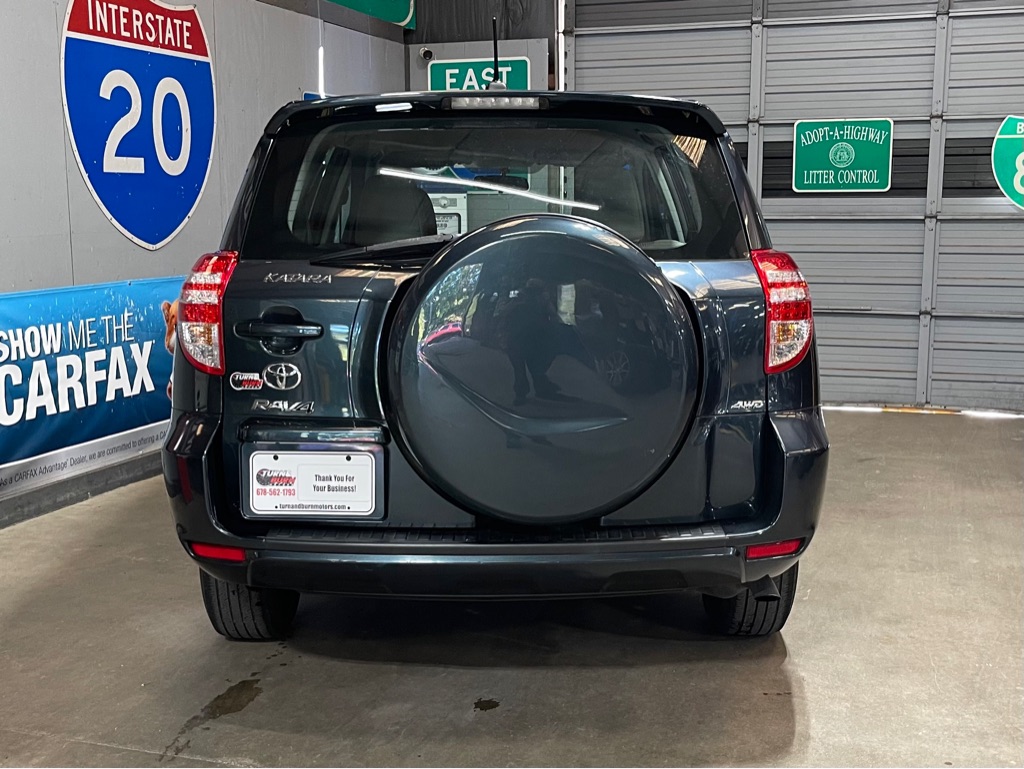 Photo 6 of this TOYOTA RAV4