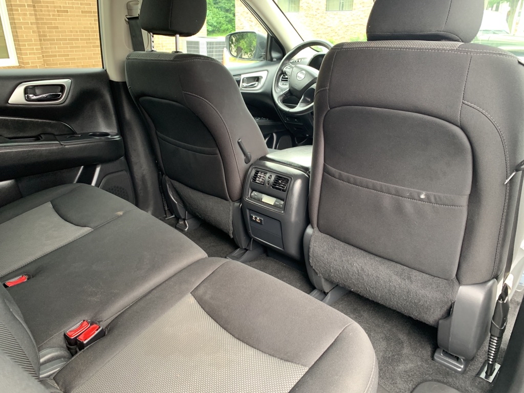 Photo 12 of this NISSAN PATHFINDER