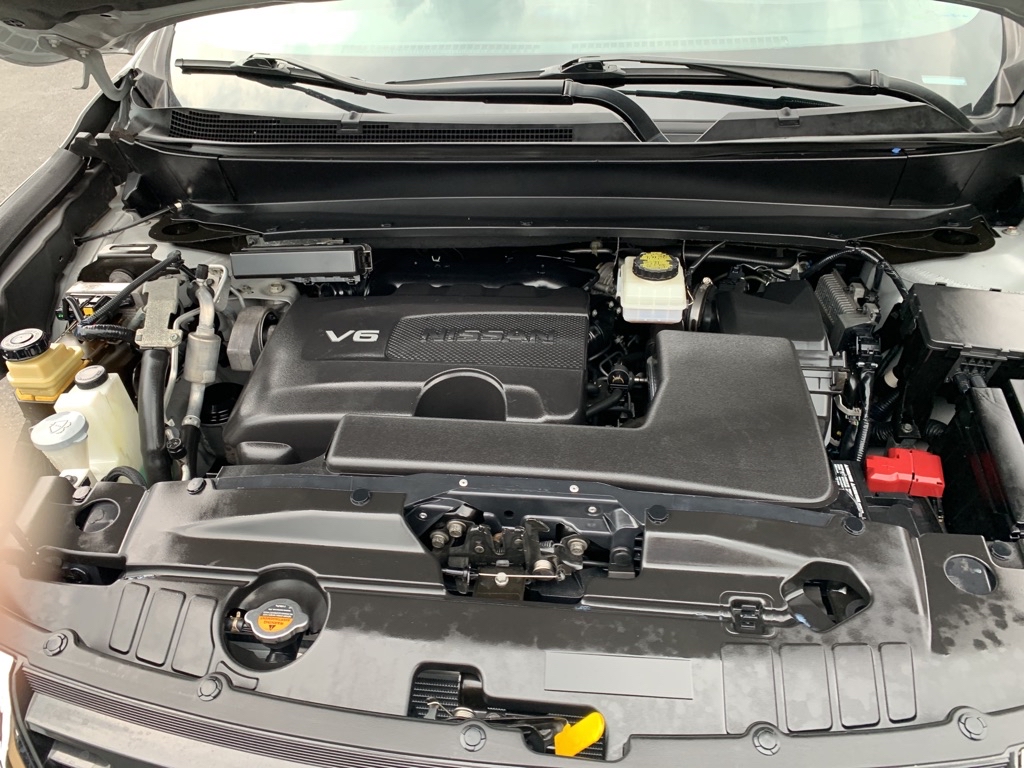Photo 18 of this NISSAN PATHFINDER