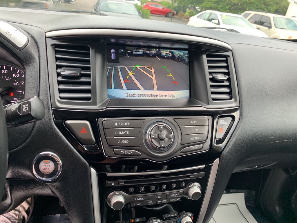 Photo 17 of this NISSAN PATHFINDER
