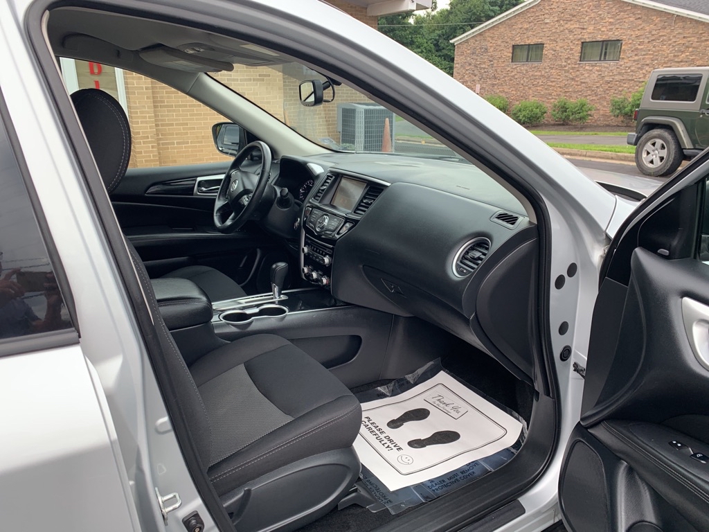 Photo 10 of this NISSAN PATHFINDER