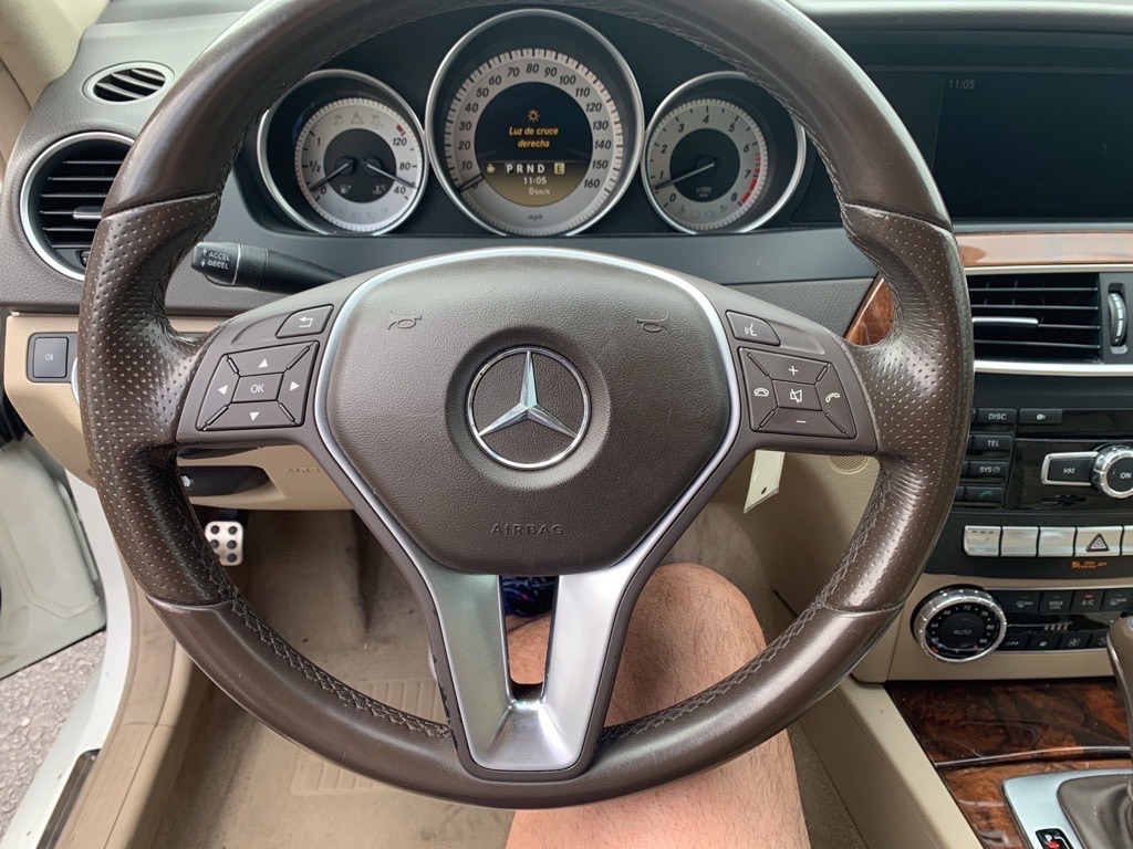 Photo 7 of this MERCEDES-BENZ C-CLASS