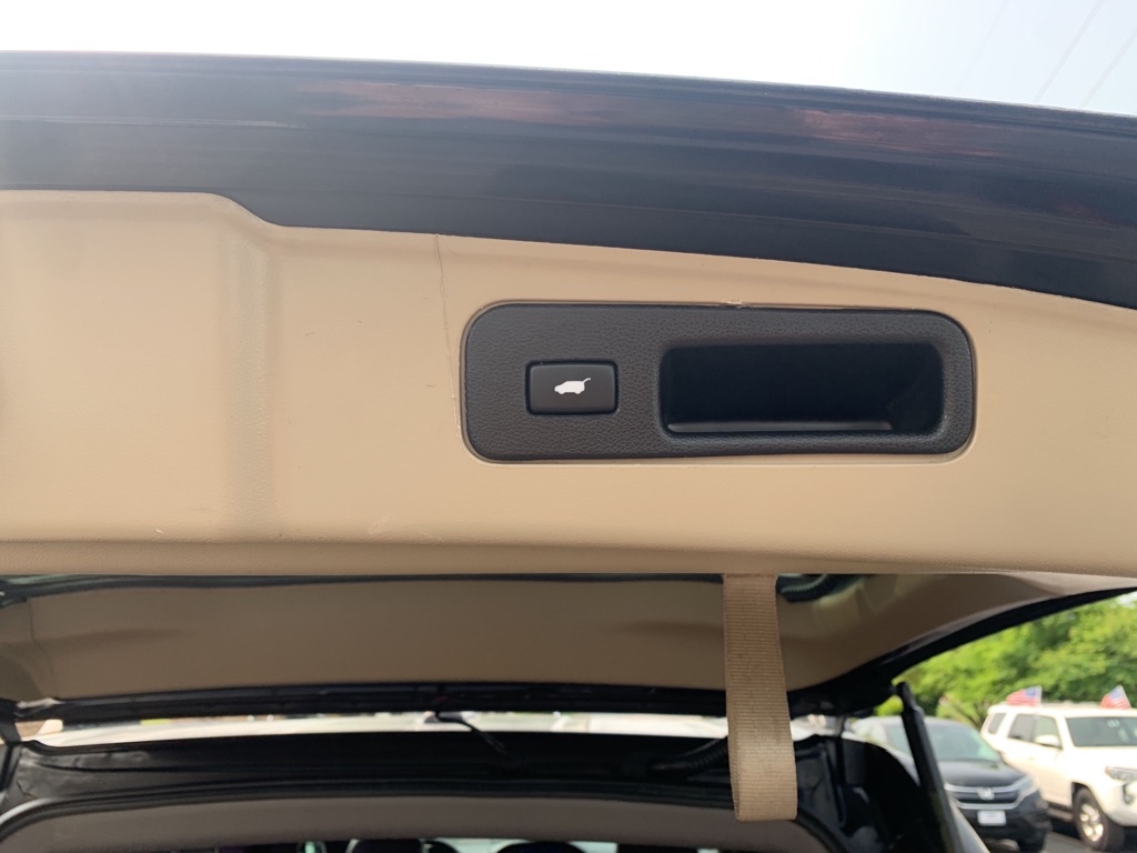 Photo 8 of this HONDA PILOT