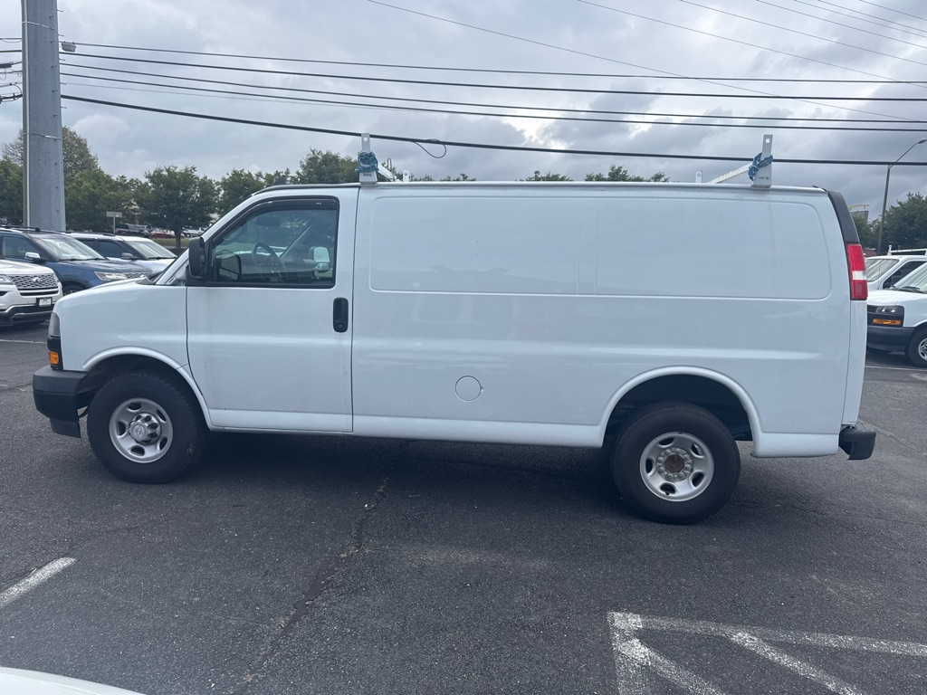 Photo 4 of this CHEVROLET EXPRESS G2500