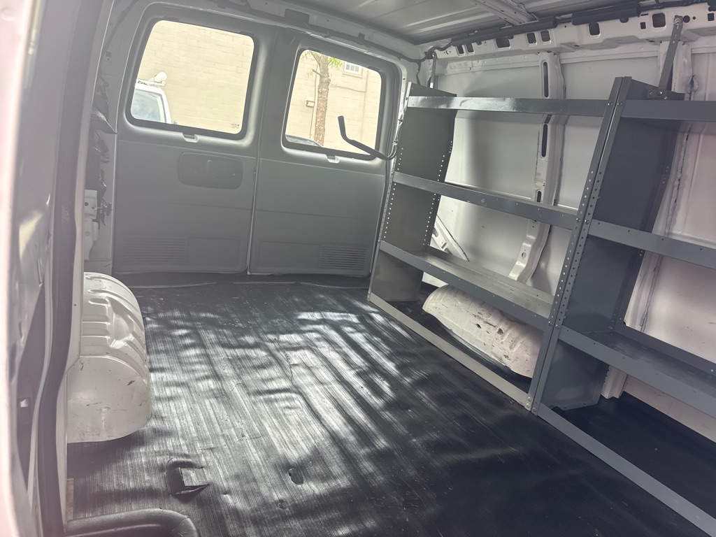 Photo 12 of this CHEVROLET EXPRESS G2500
