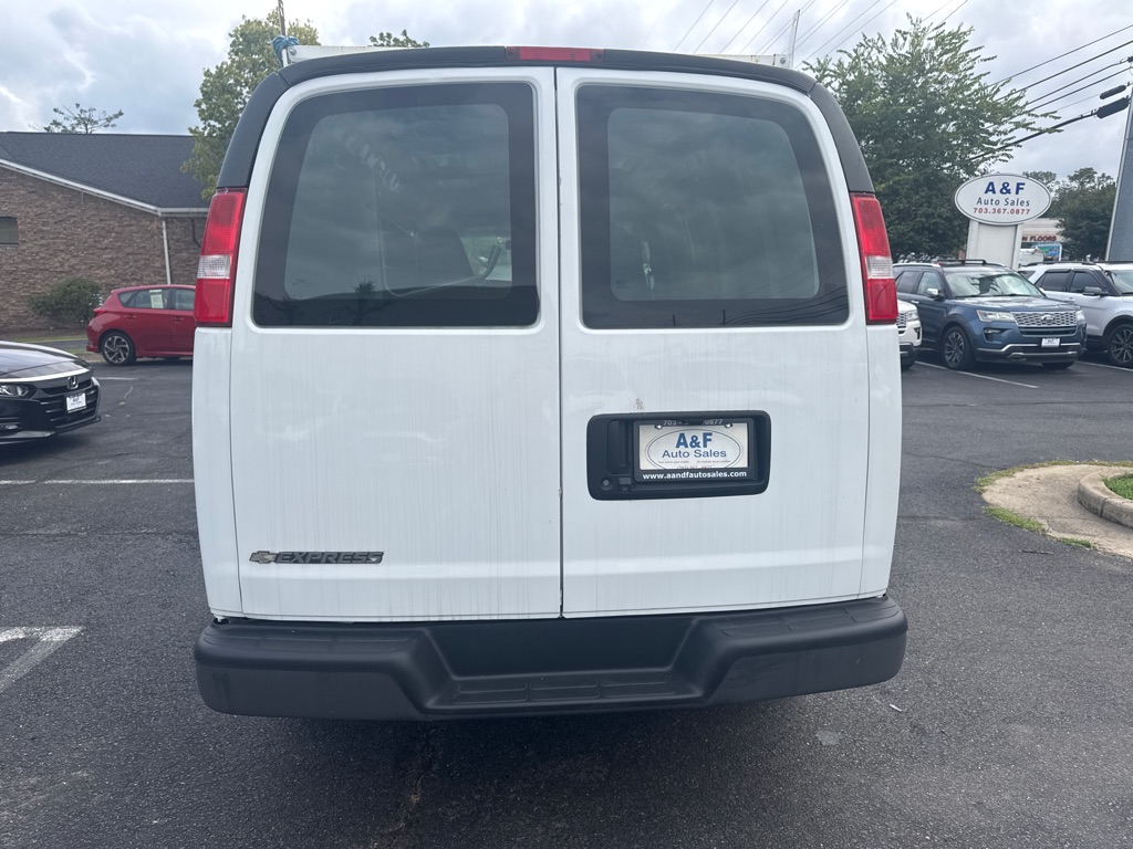 Photo 6 of this CHEVROLET EXPRESS G2500
