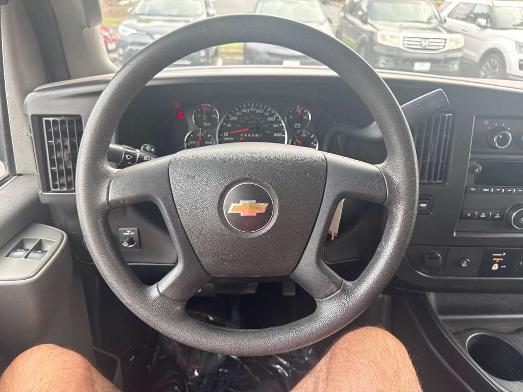 Photo 17 of this CHEVROLET EXPRESS G2500