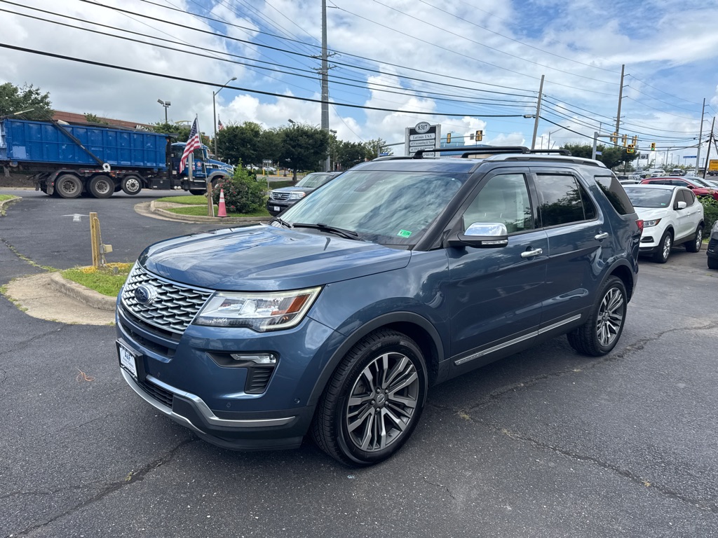 Photo 3 of this FORD EXPLORER