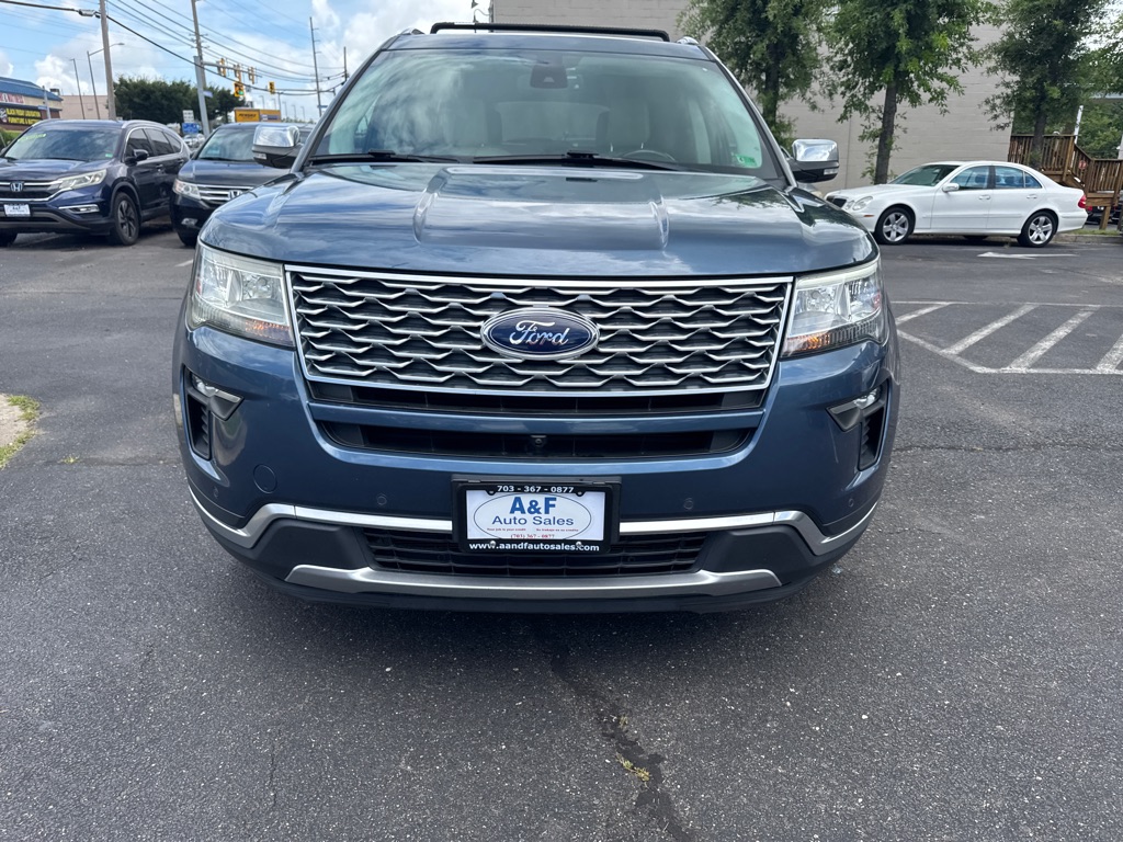 Photo 2 of this FORD EXPLORER