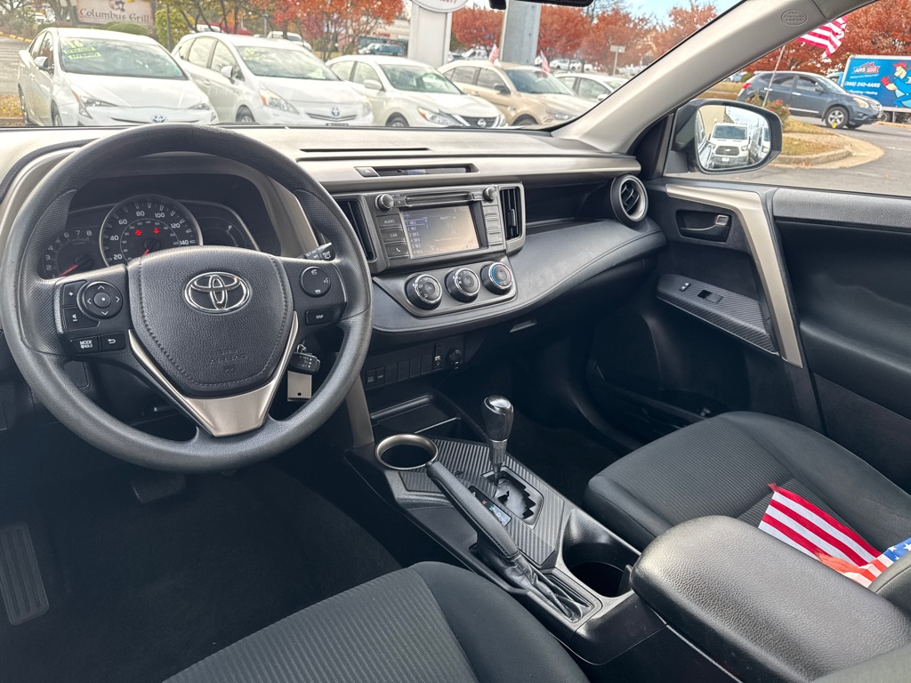 Photo 14 of this TOYOTA RAV4