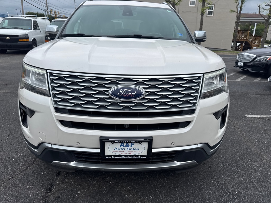 Photo 2 of this FORD EXPLORER