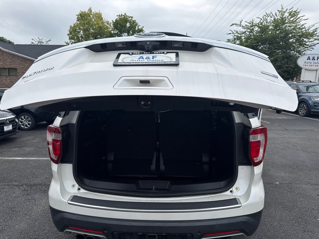 Photo 14 of this FORD EXPLORER