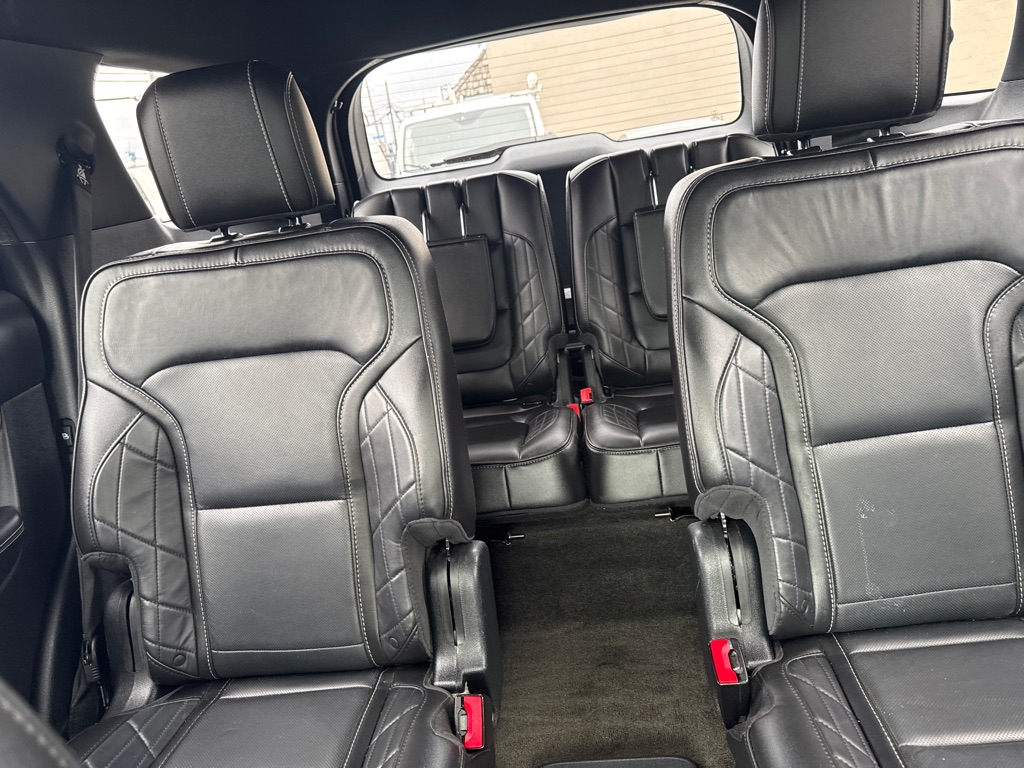Photo 27 of this FORD EXPLORER