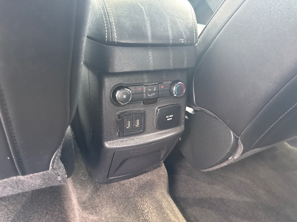 Photo 20 of this FORD EXPLORER