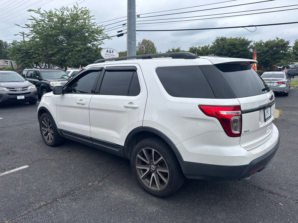 Photo 5 of this FORD EXPLORER