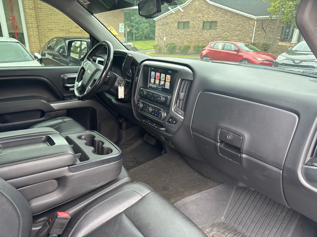 Photo 9 of this CHEVROLET SILVERADO 1500