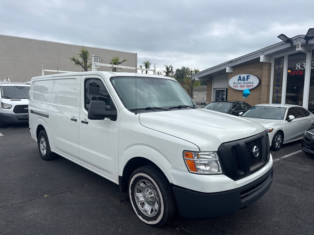 Photo 2 of this NISSAN NV 1500