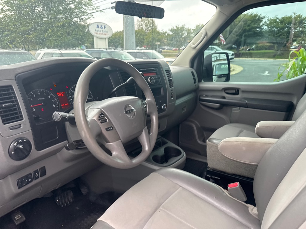 Photo 10 of this NISSAN NV 1500