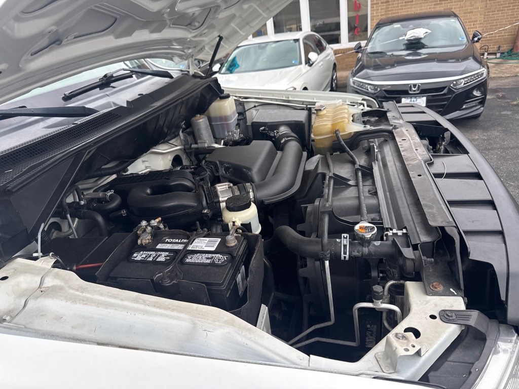 Photo 14 of this NISSAN NV 1500